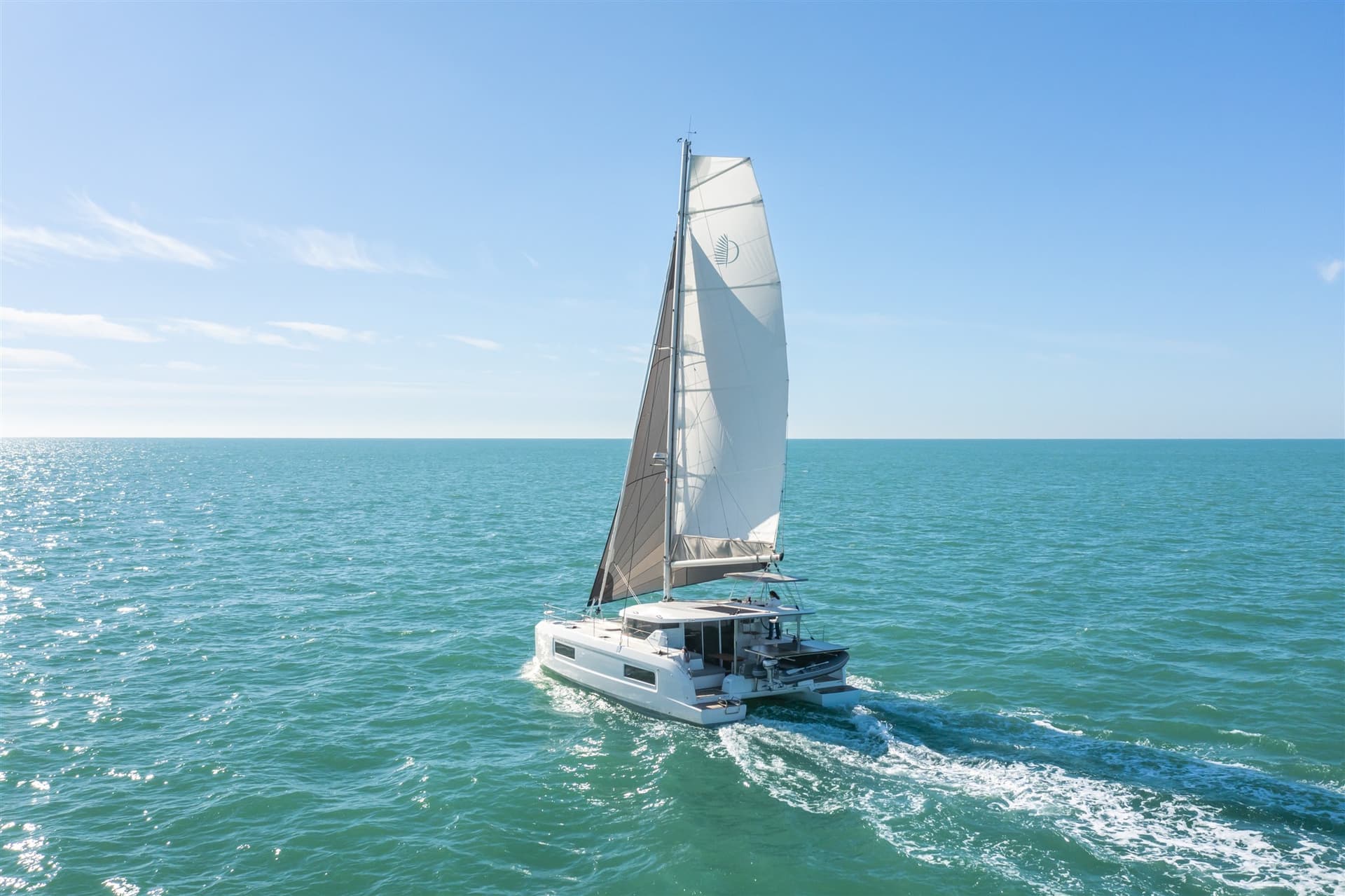 Lagoon 38 - Deck View Lagoon 38 - Deck View