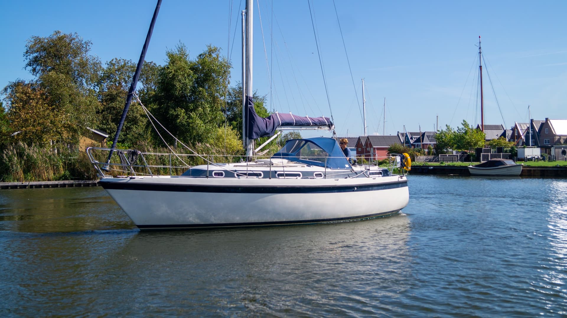 Compromis 999 - Deck View Compromis 999 - Deck View