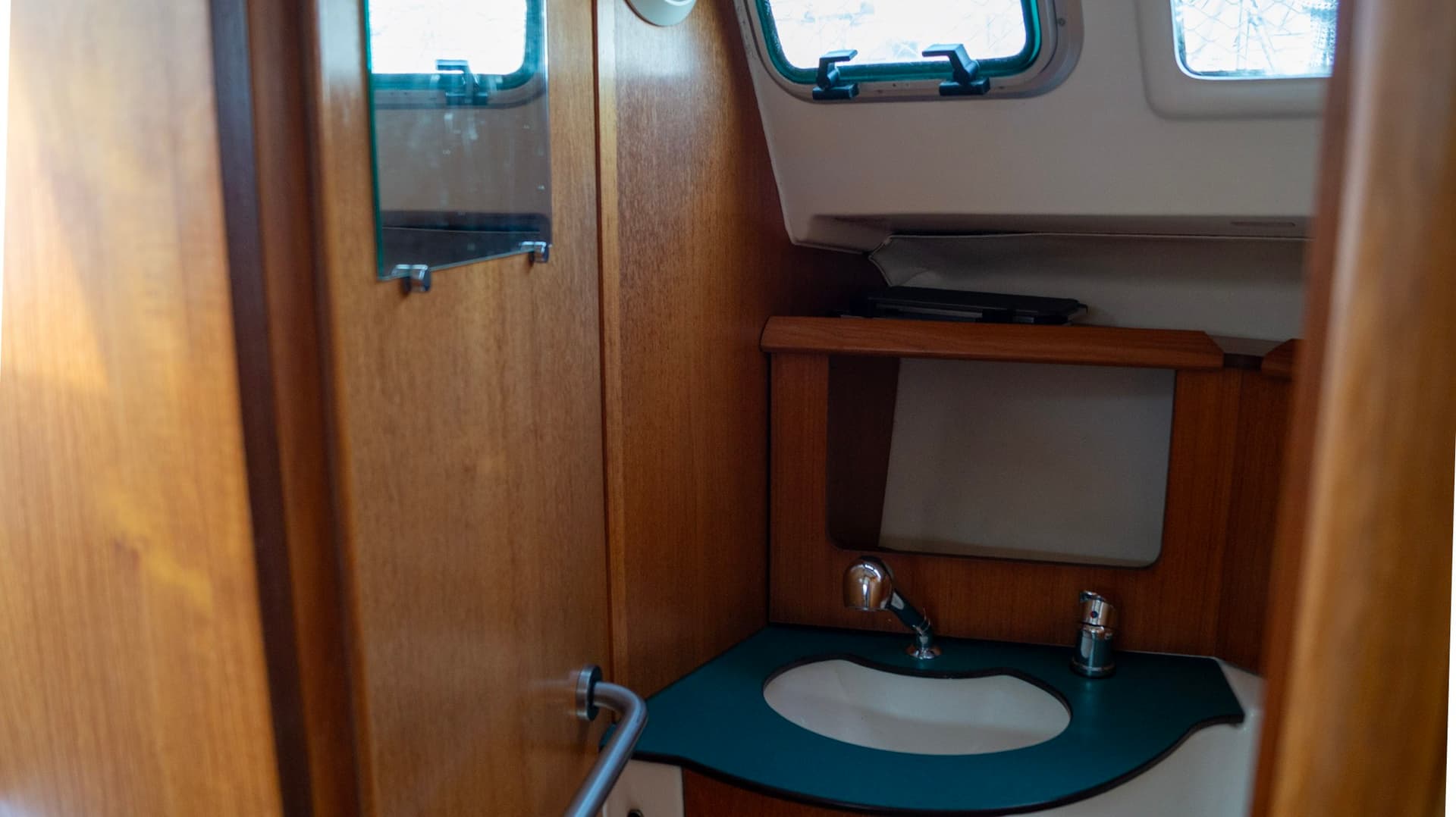 Jeanneau Sun Odyssey 32 usato - foto hero 38