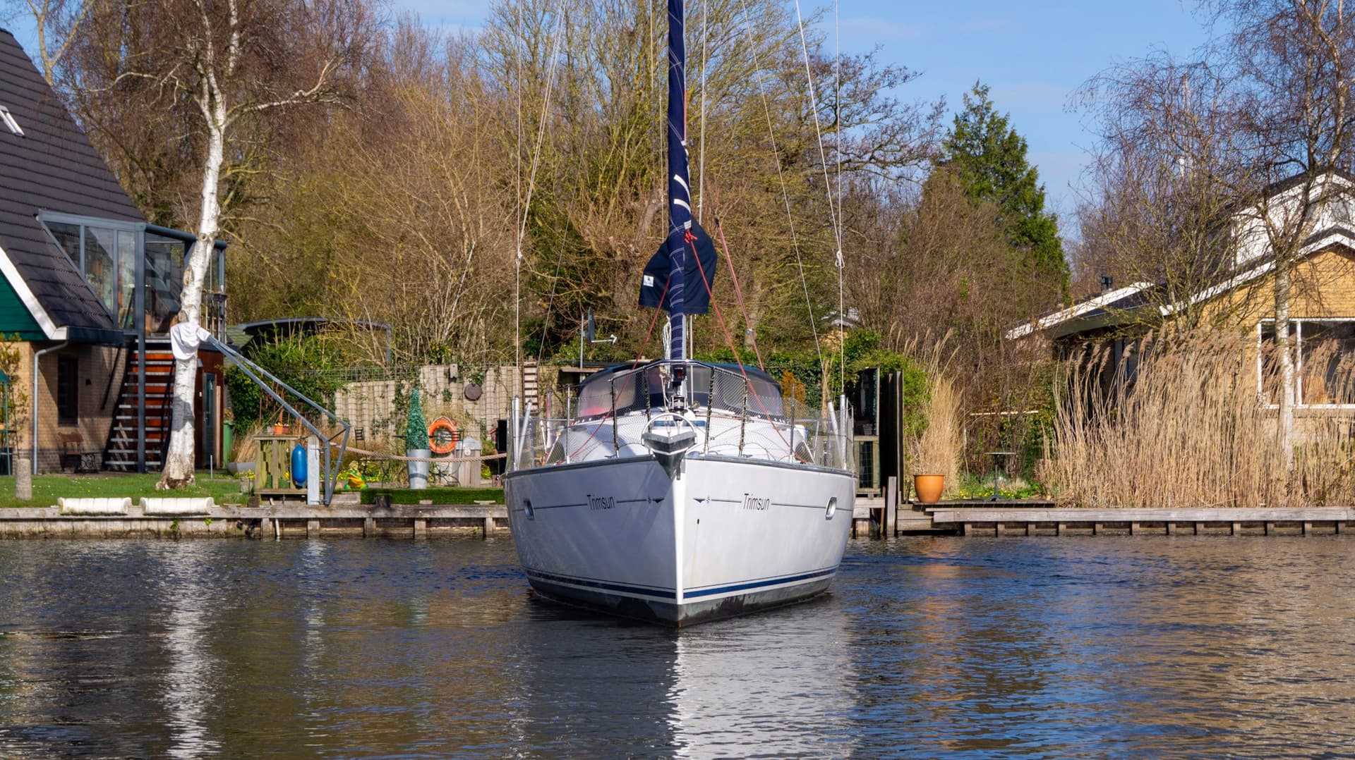 Jeanneau Sun Odyssey 32 - Interior View Jeanneau Sun Odyssey 32 - Interior View