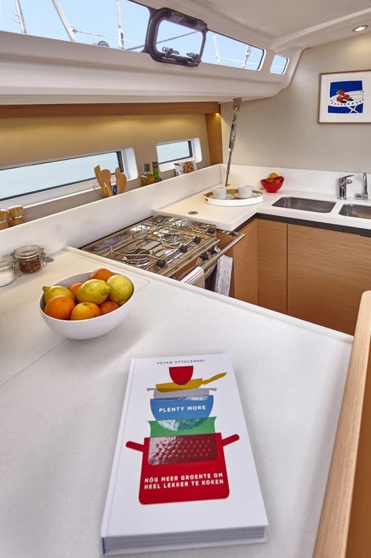 Jeanneau SUN ODYSSEY 440 usato - foto hero 10