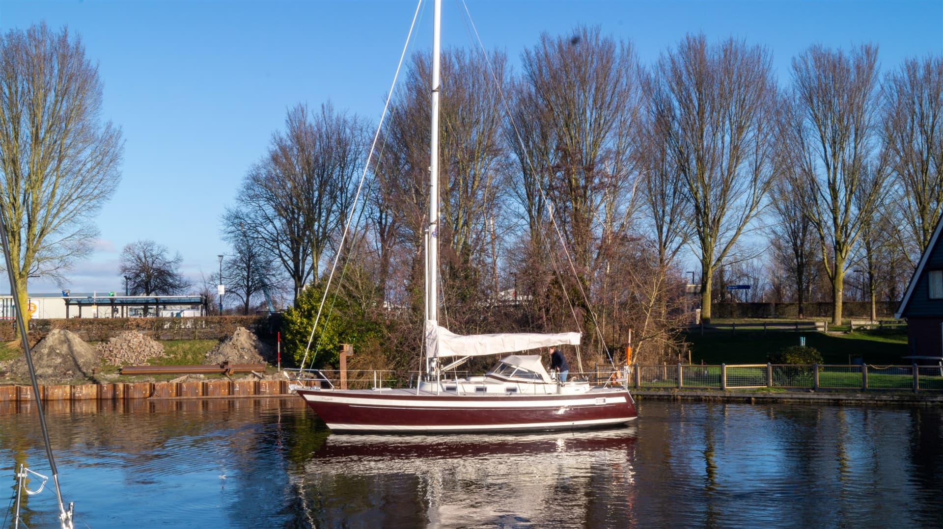 Najad 360 - Interior View Najad 360 - Interior View