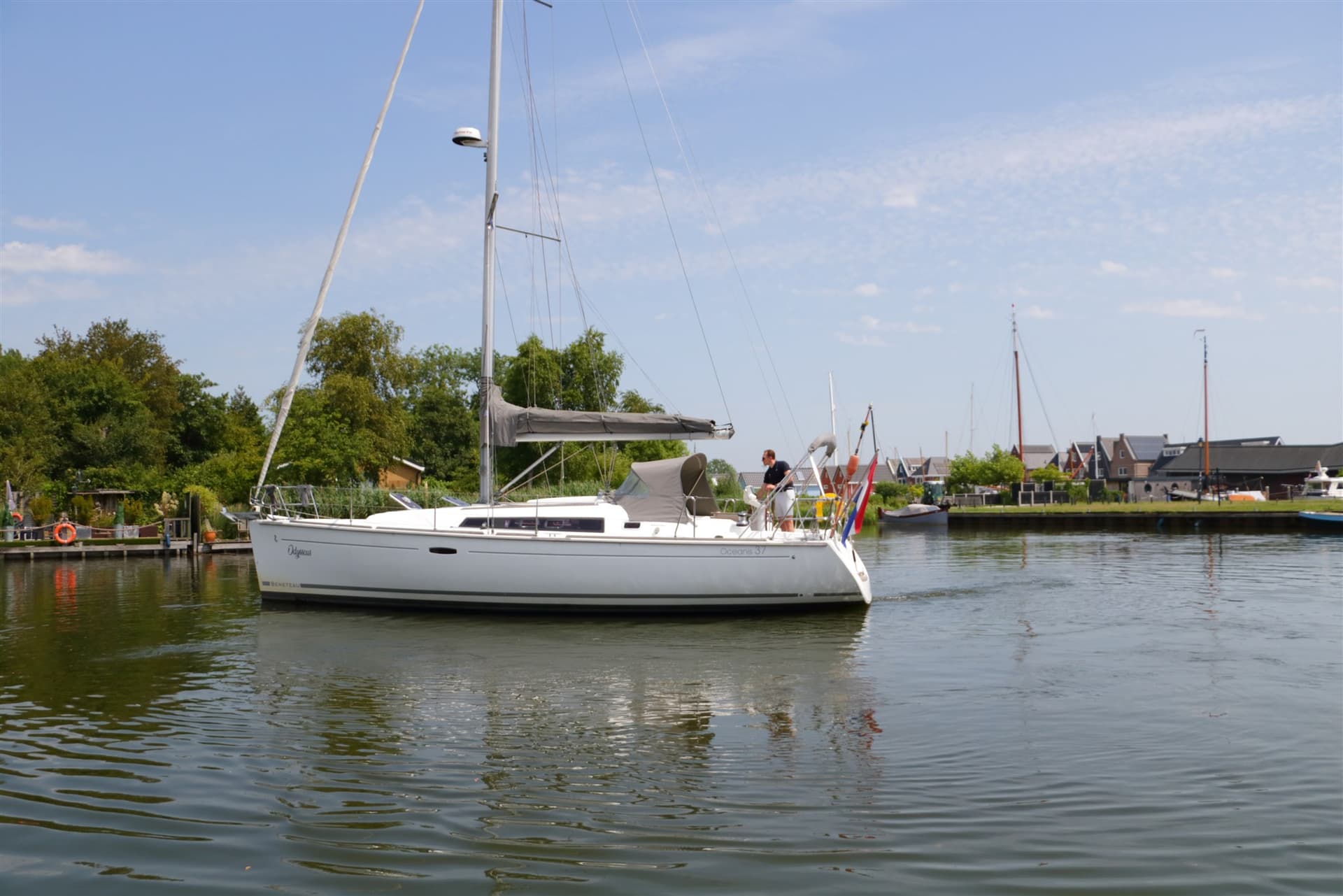 Beneteau Oceanis 37 - Detail View 1 Beneteau Oceanis 37 - Detail View 1