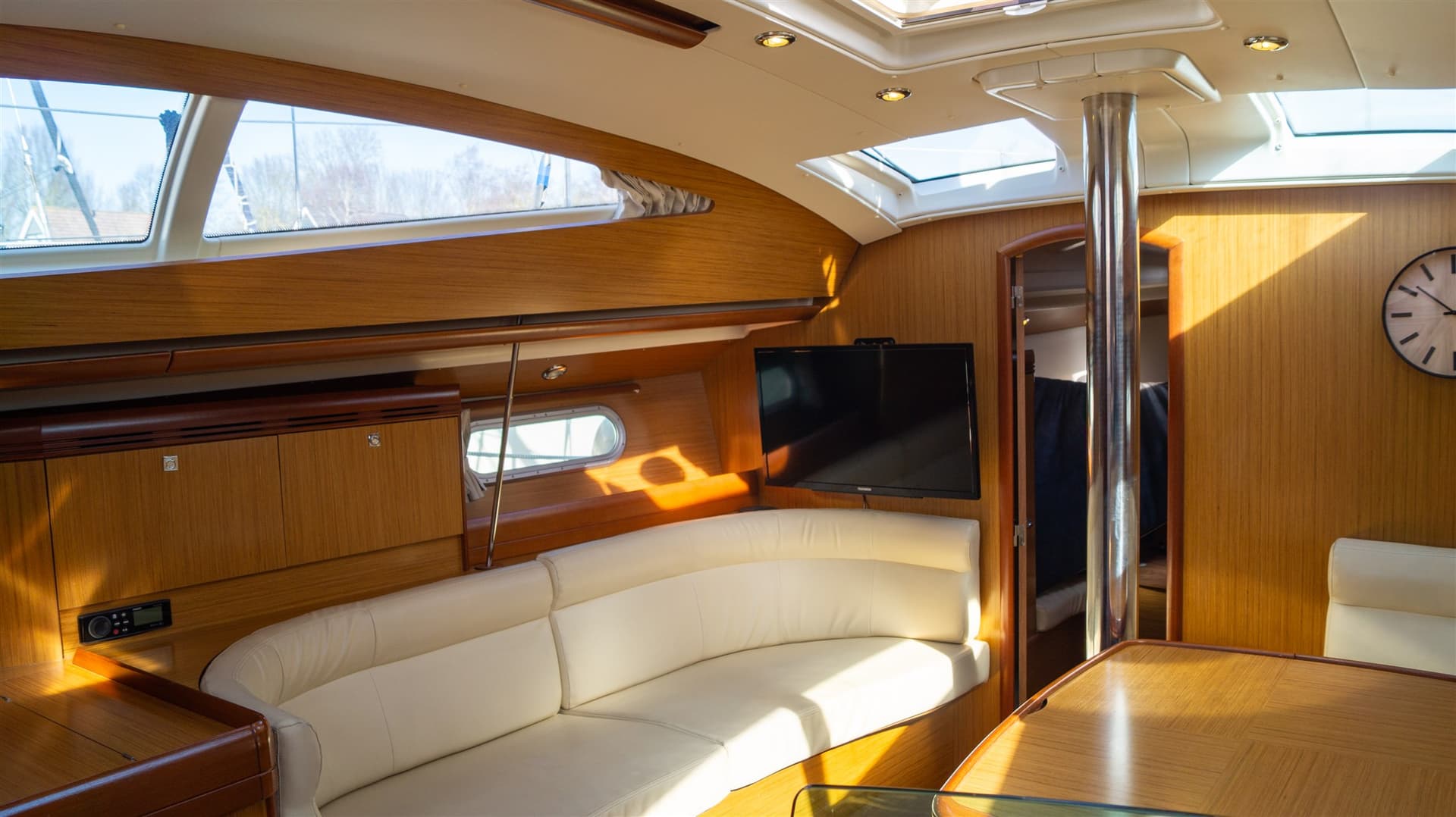 Jeanneau SUN ODYSSEY 42 DS usato - foto hero 44