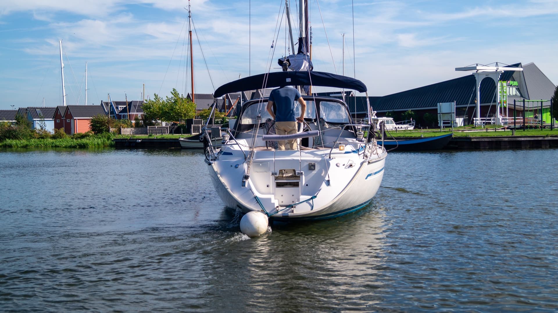 Bavaria Bavaria 40 - Deck View Bavaria Bavaria 40 - Deck View