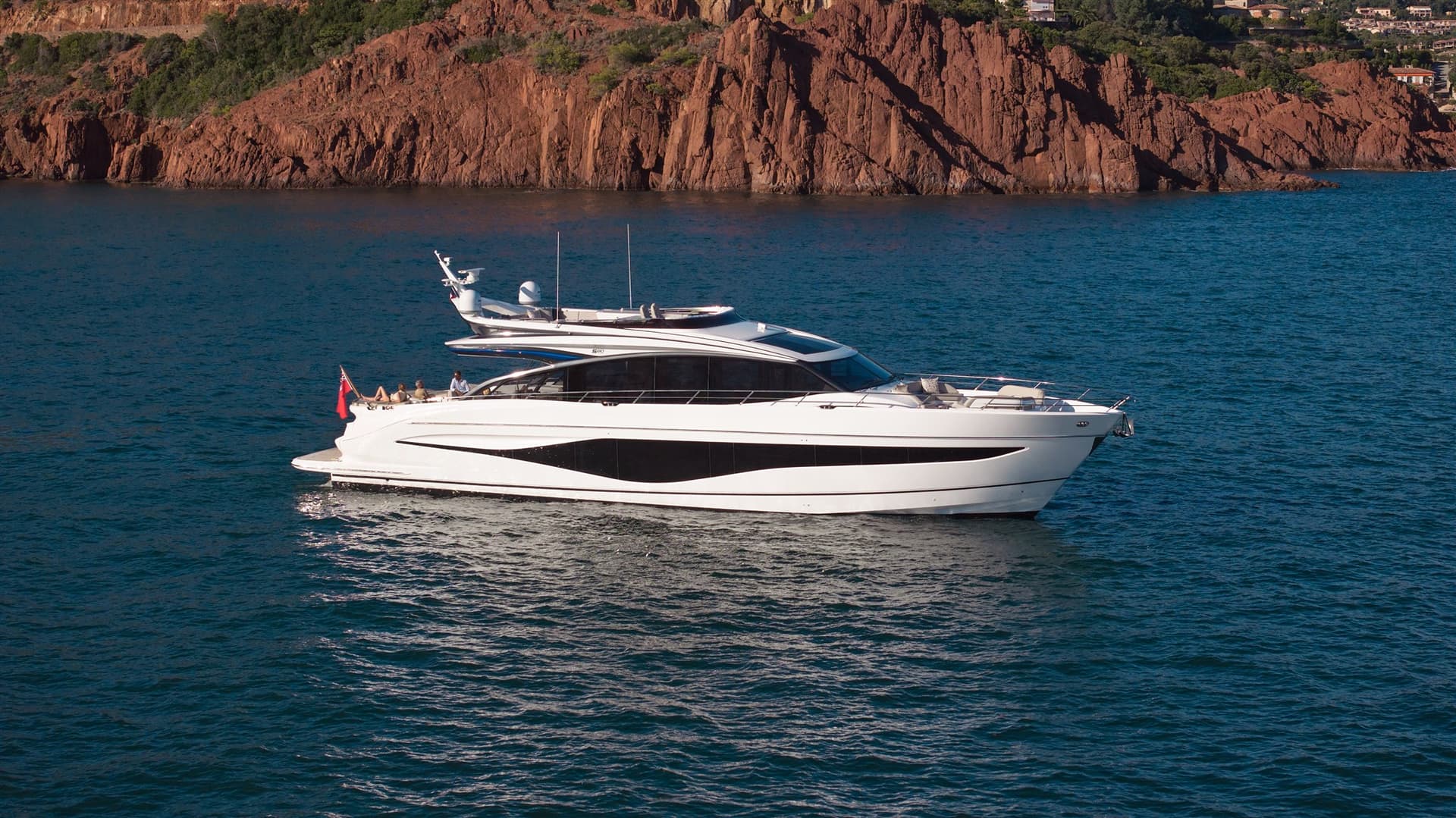 Princess Yachts S80 usato - vista principale