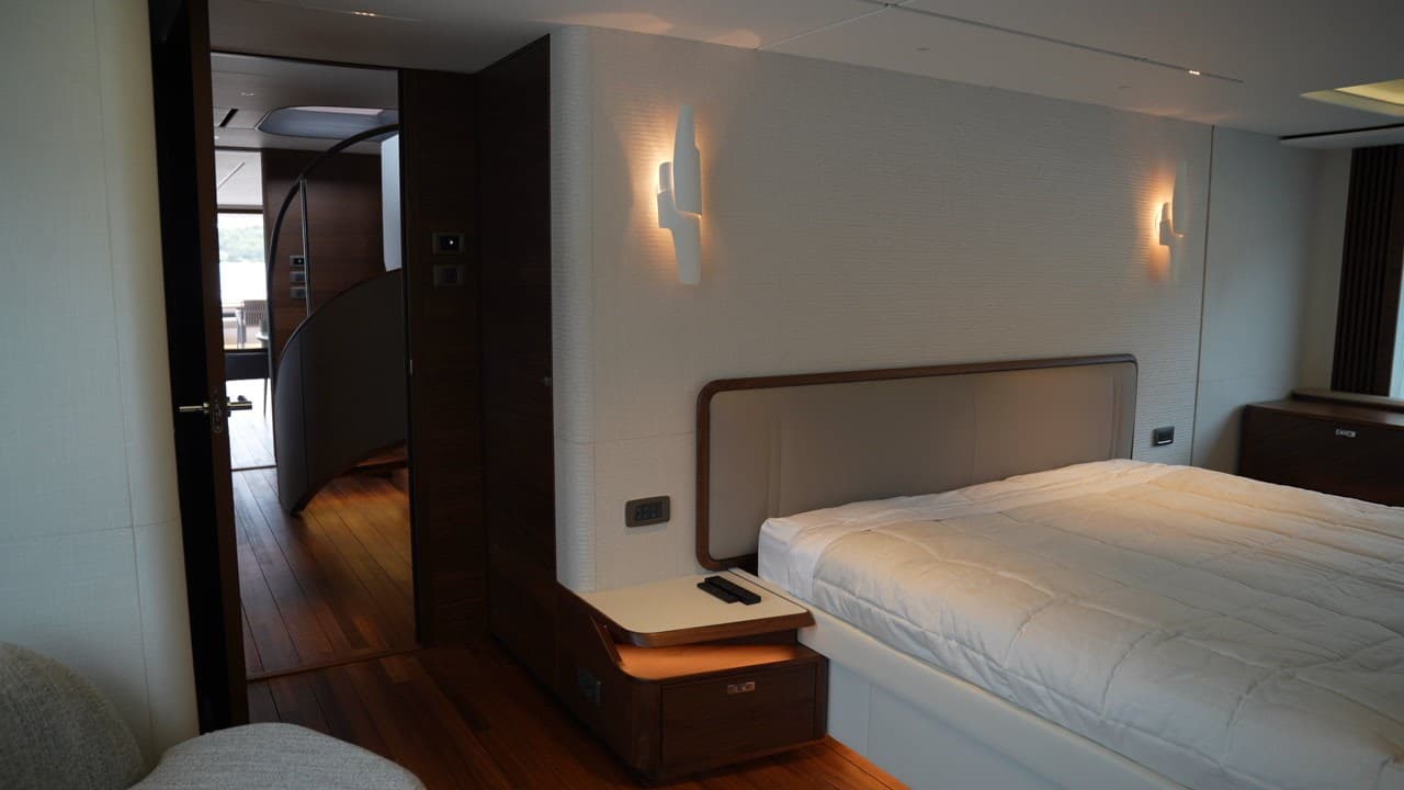 Princess Yachts Y95 usato - dettaglio 2