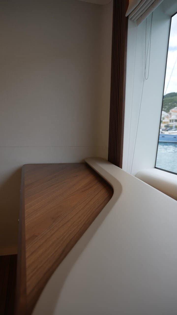 Princess Yachts Y95 usato - foto hero 15