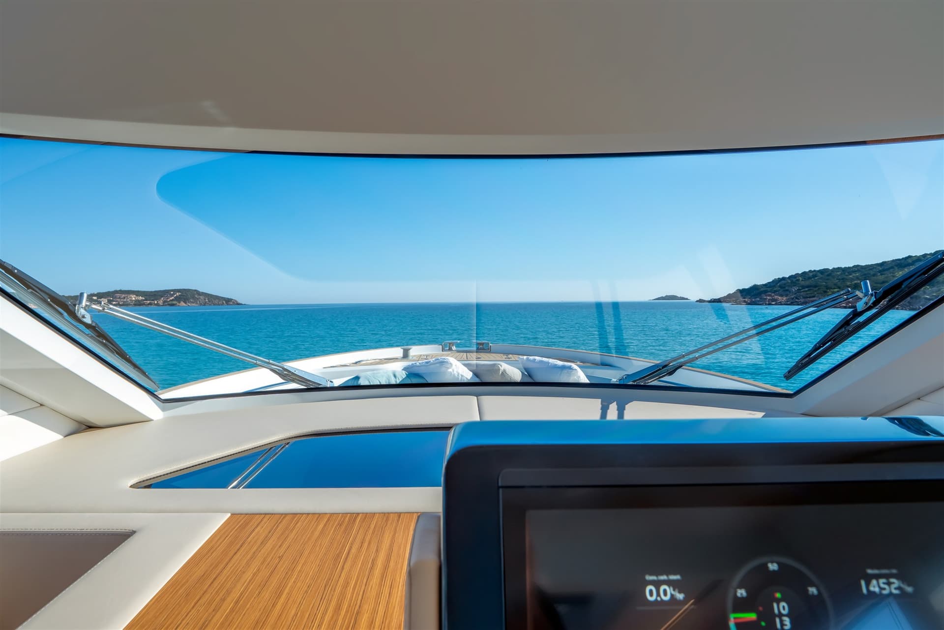 Solaris Power 52 Coupe used - detail 4