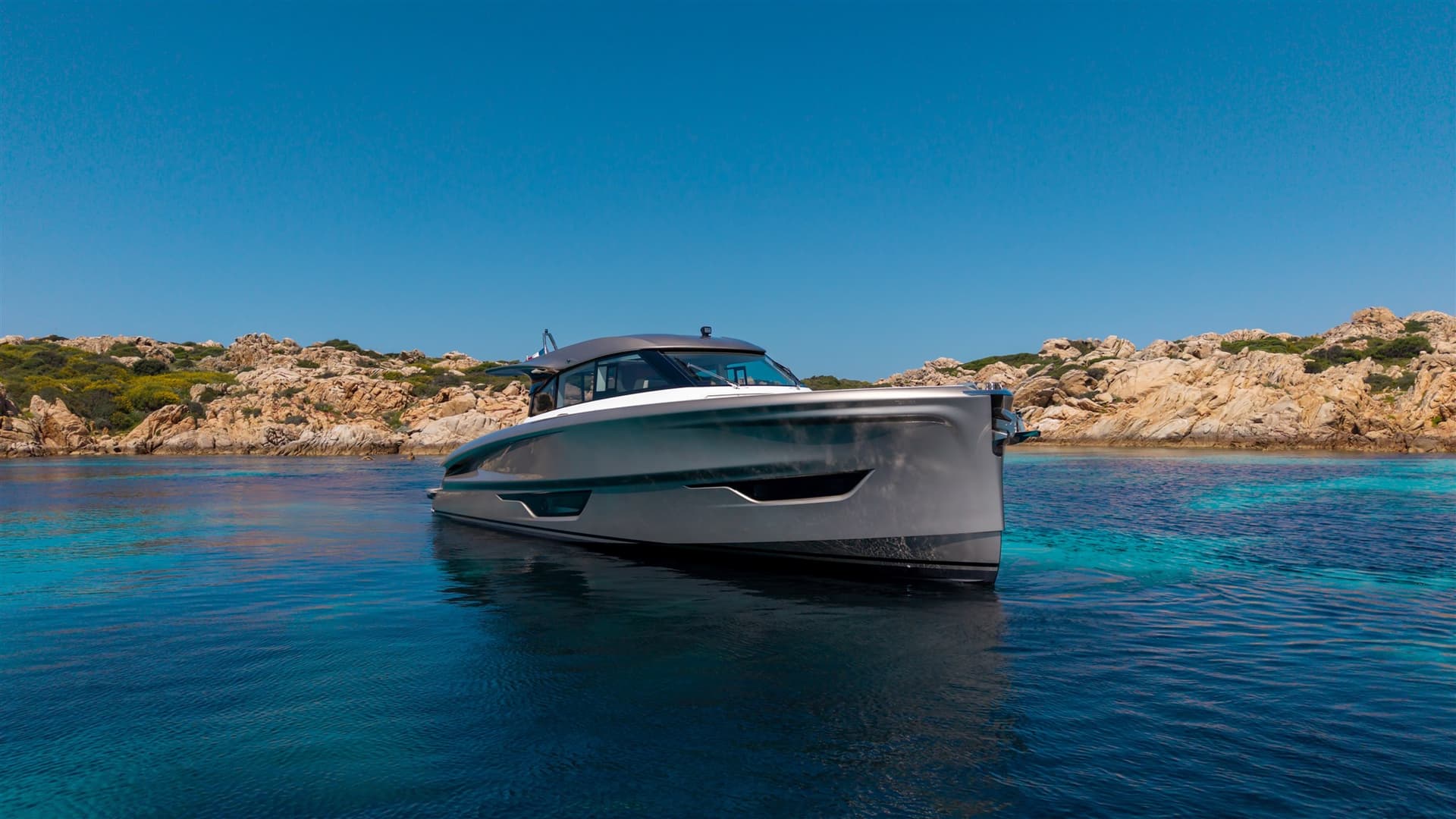 Solaris Power 52 Coupe used - detail 2