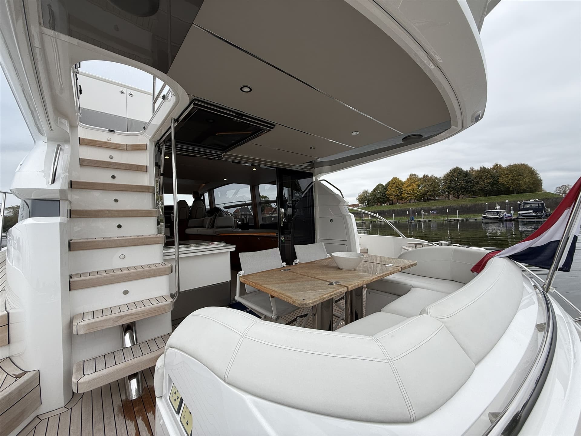 Princess Yachts F55 usato - foto hero 8