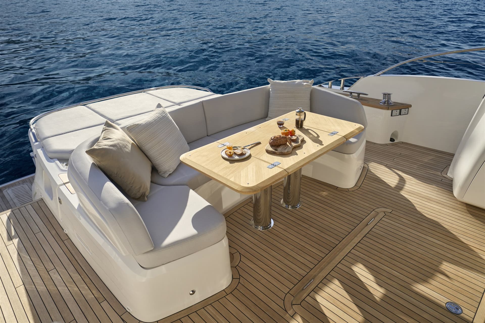 Princess Yachts V 65 gebraucht - Detail 4