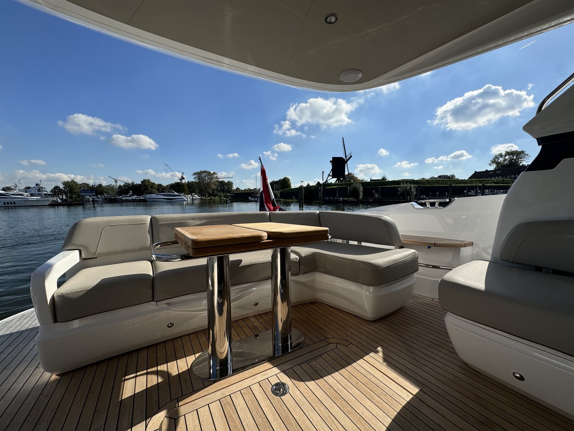 Princess Yachts F45 usato - foto hero 6