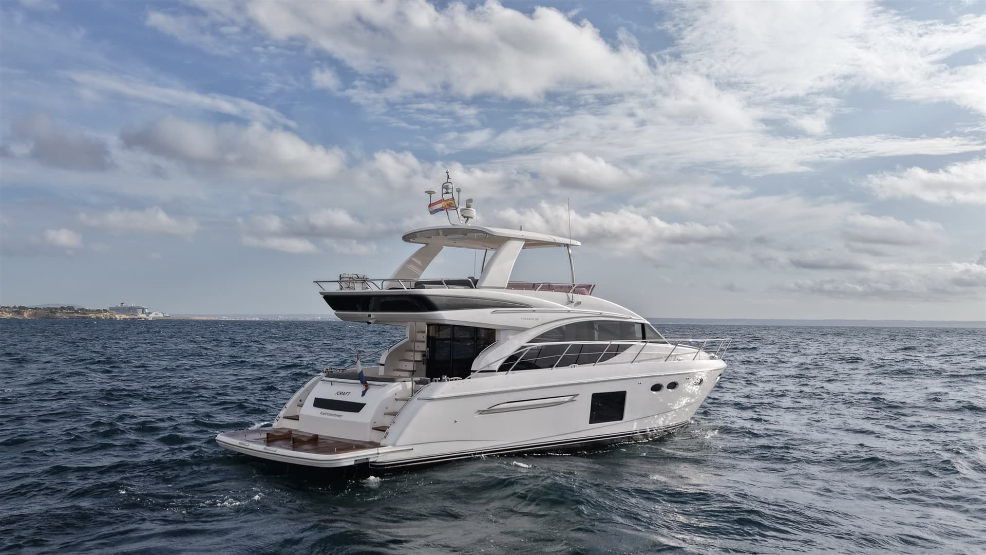Princess Yachts 60 - Deck View Princess Yachts 60 - Deck View