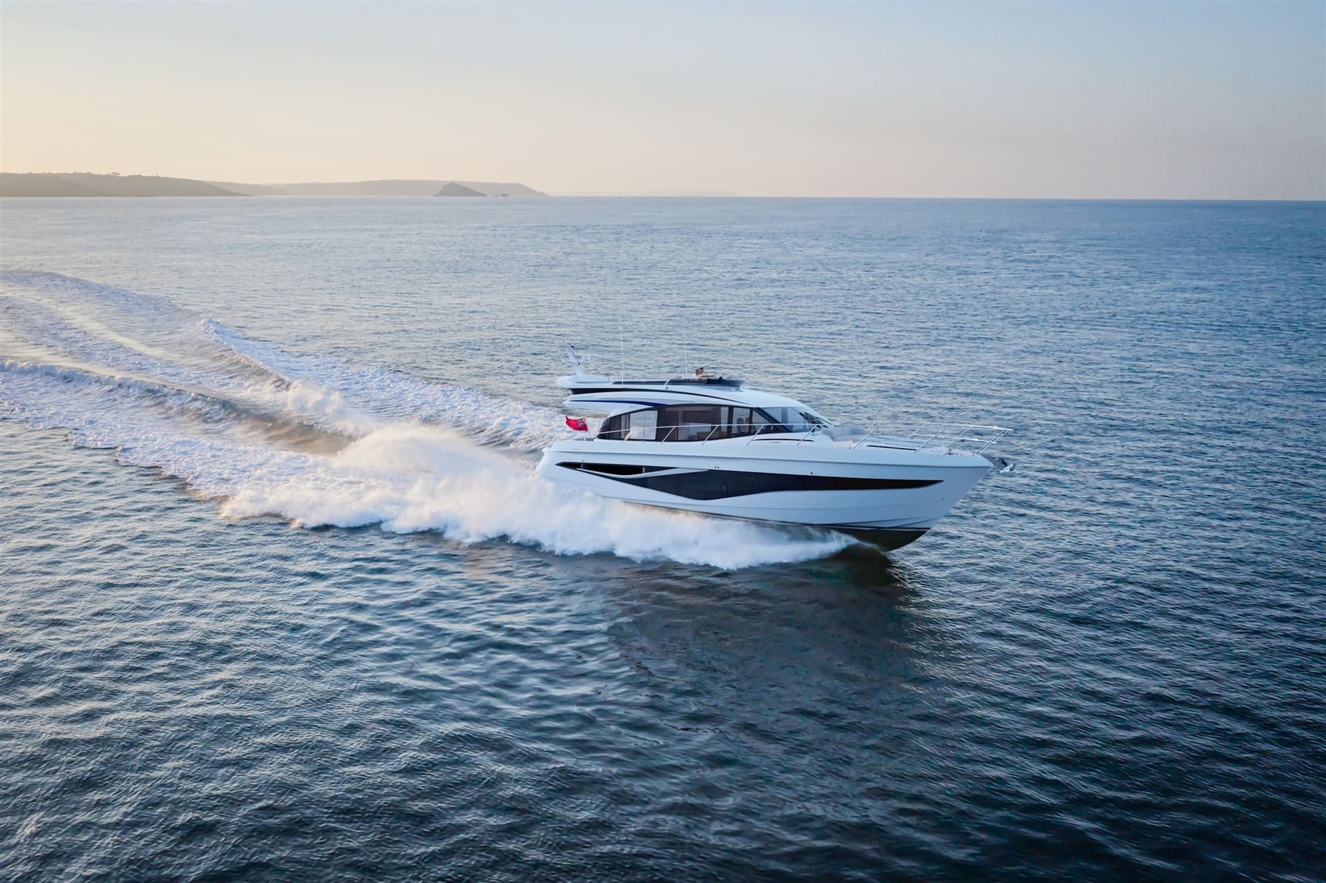 Princess Yachts F58 used - detail 1
