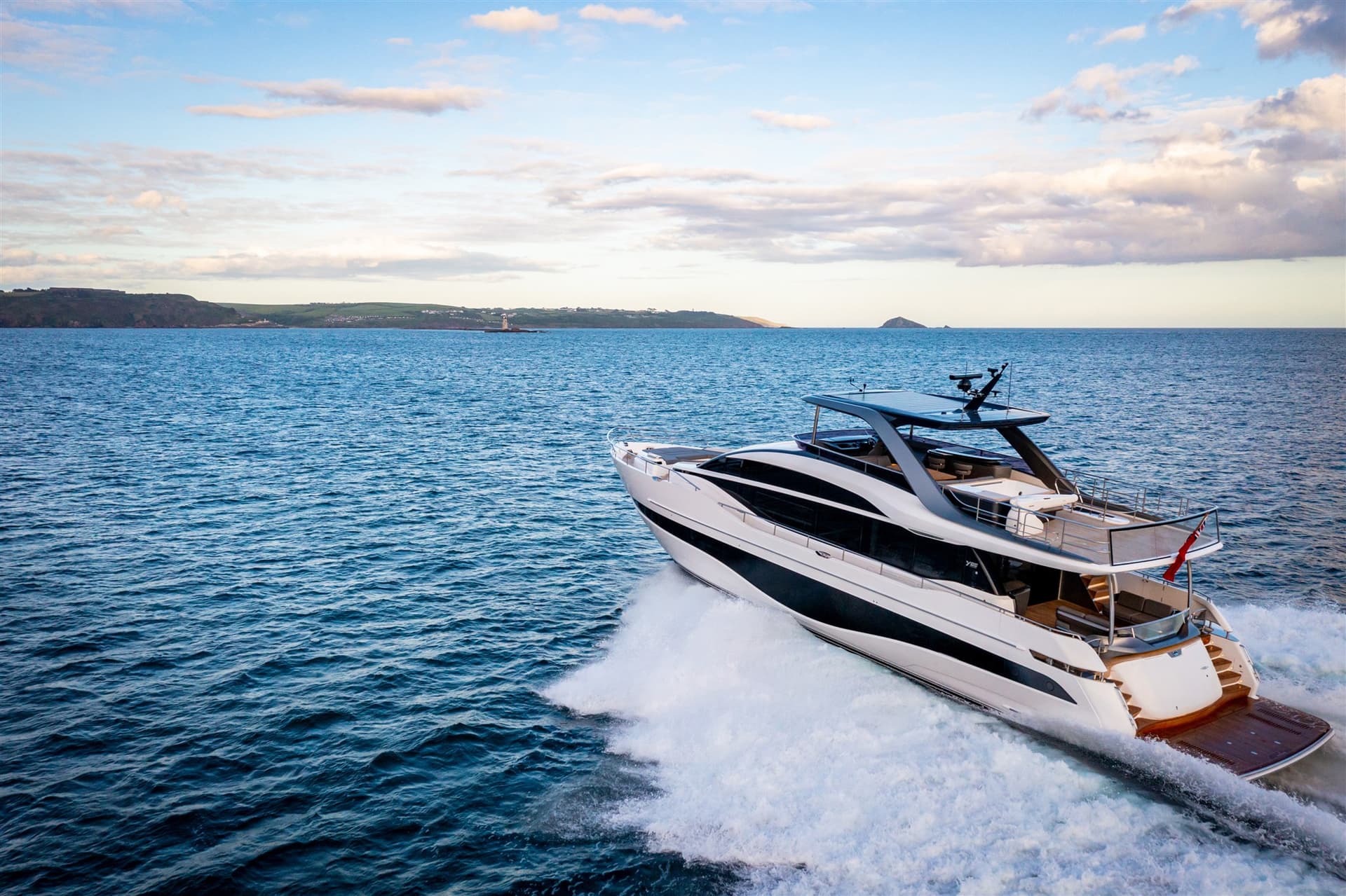 Princess Yachts Y85 d'occasion - détail 3