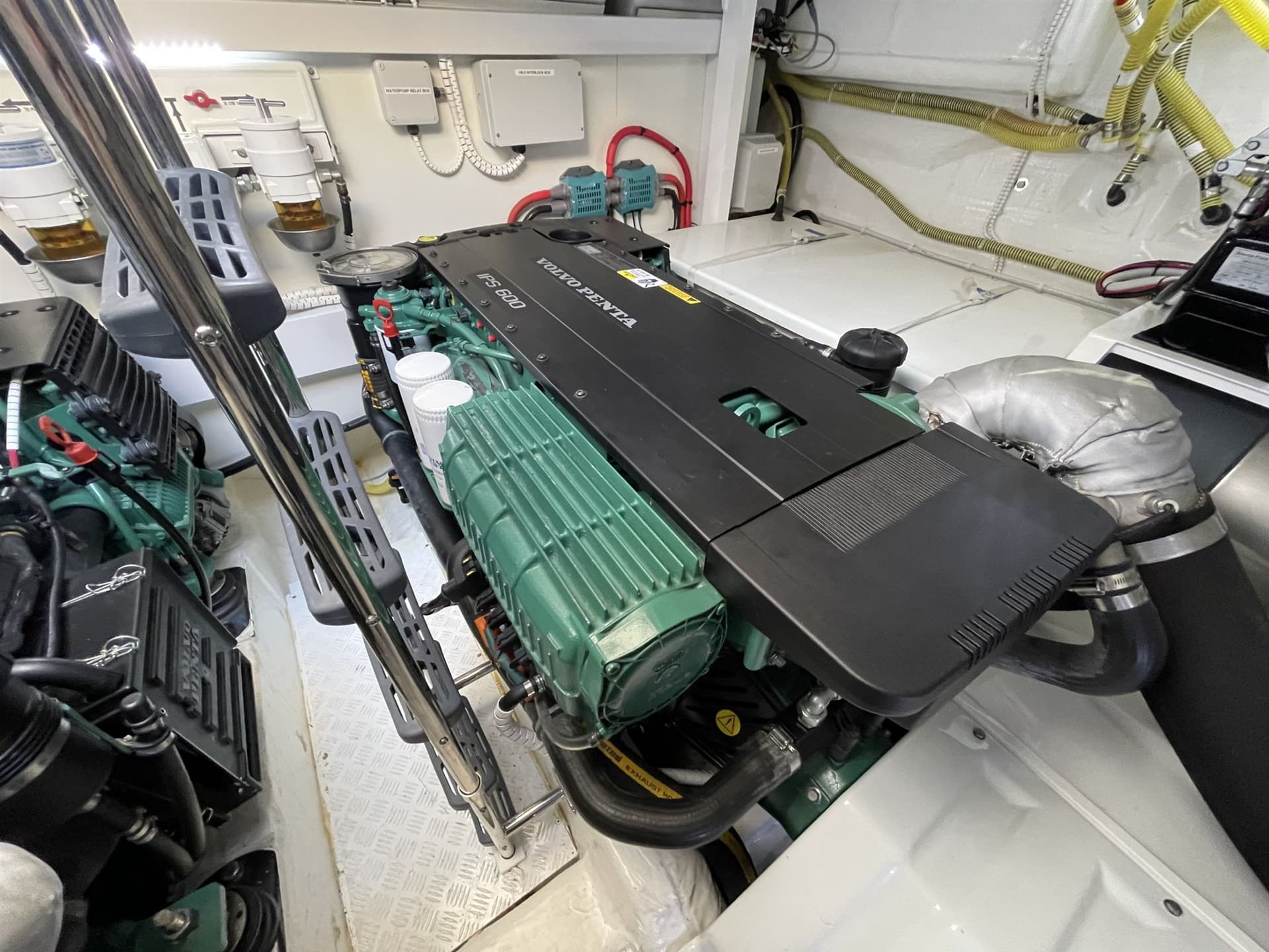 Fairline Targa 48 GT usato - foto hero 18