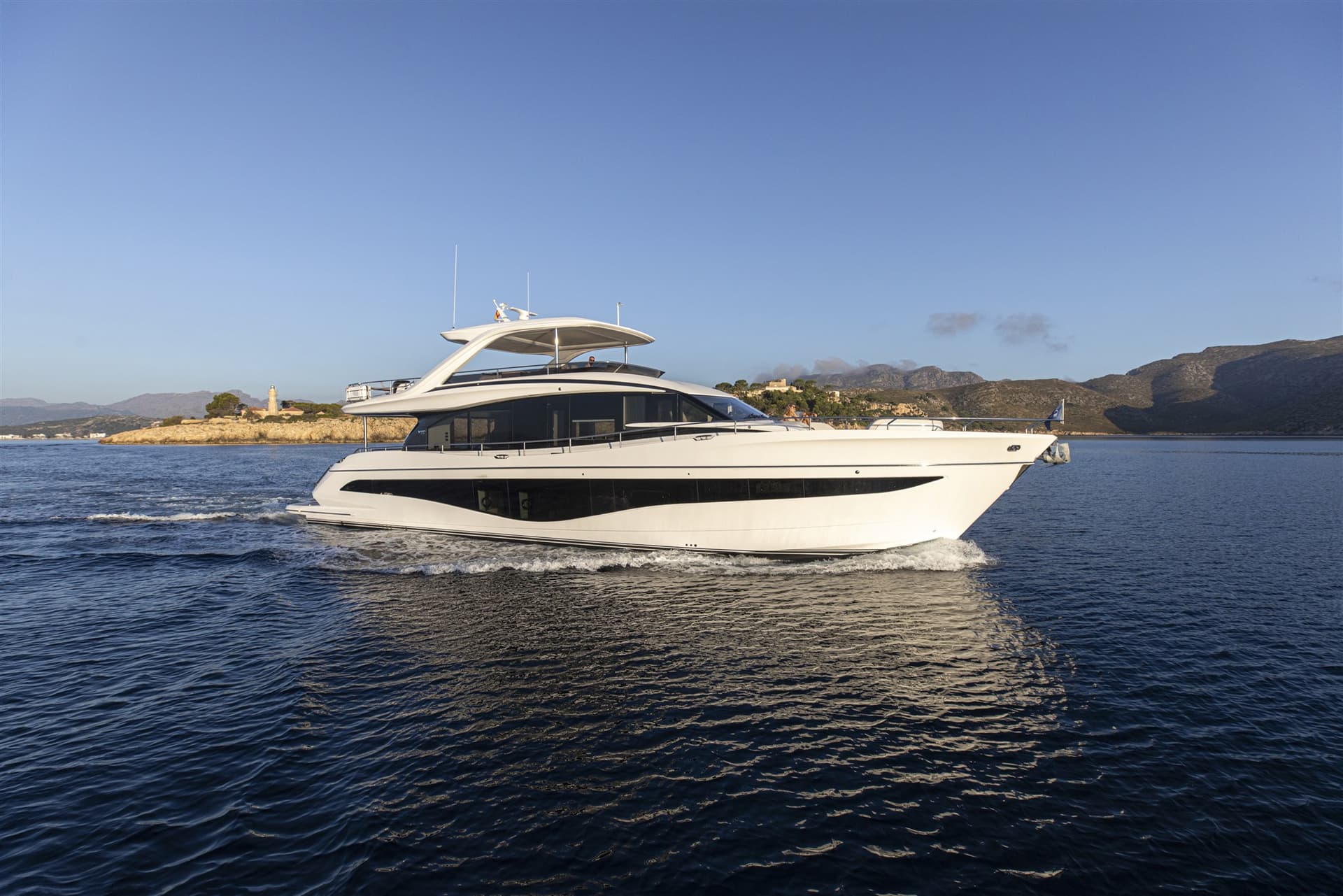 Princess Yachts Y80 usato - dettaglio 1