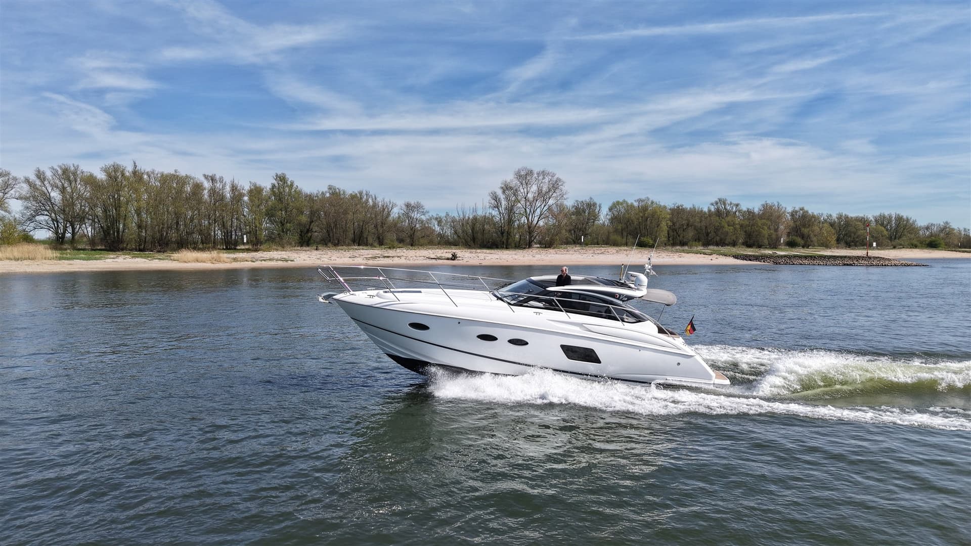 Princess Yachts V 39 usato - foto hero 2