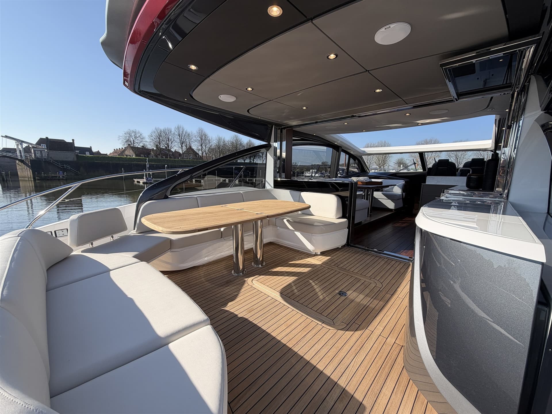 Princess Yachts V55 usato - foto hero 9