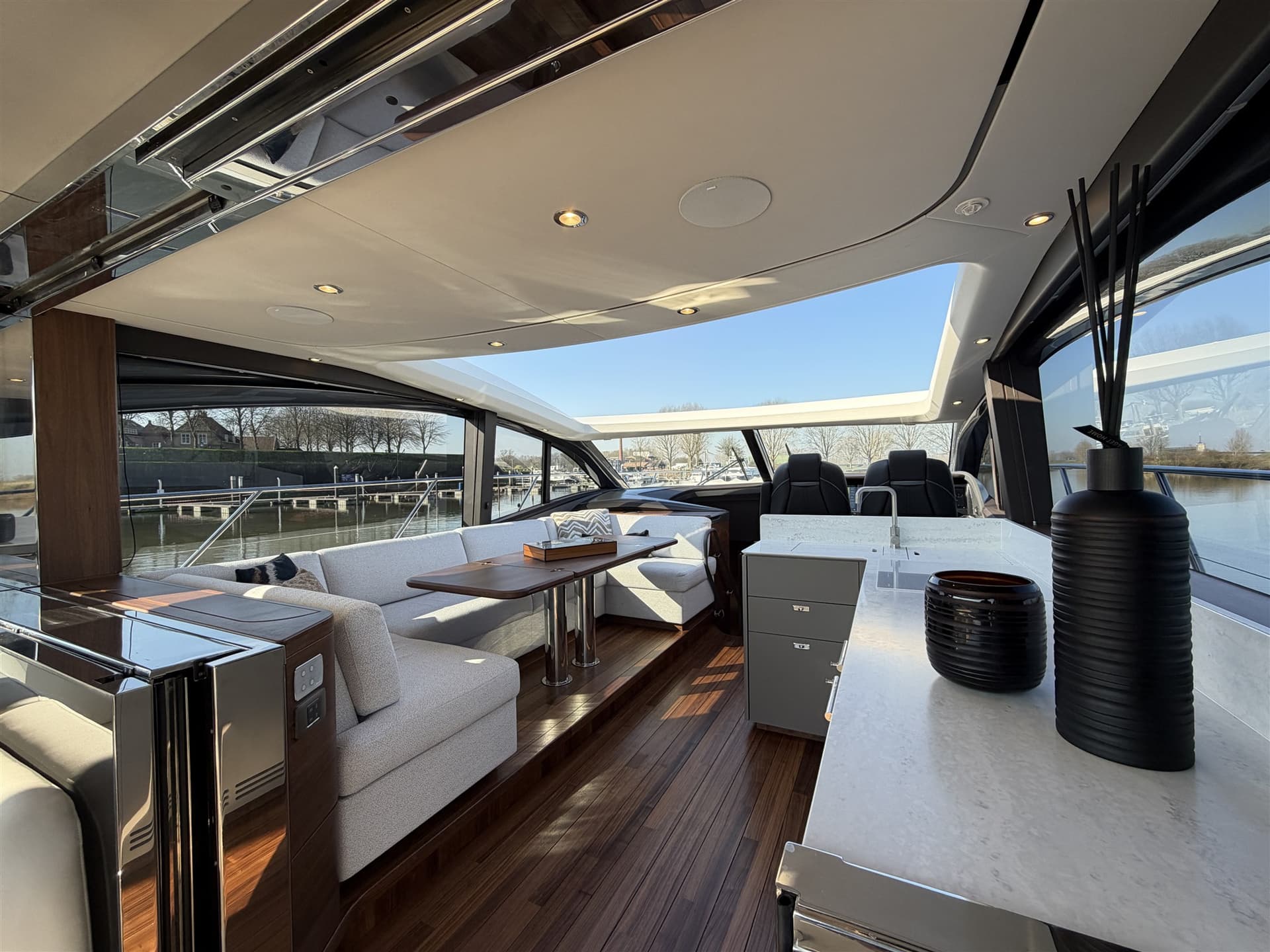 Princess Yachts V55 usato - foto hero 10
