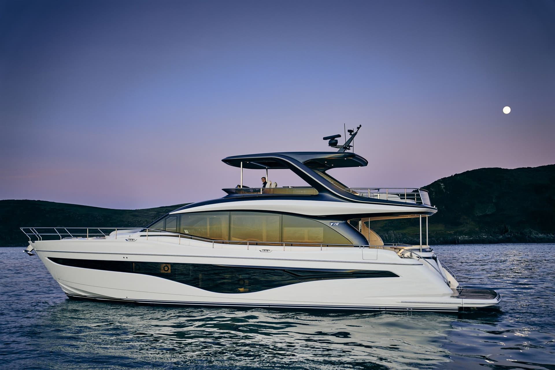 Princess Yachts Y72 usato - dettaglio 2
