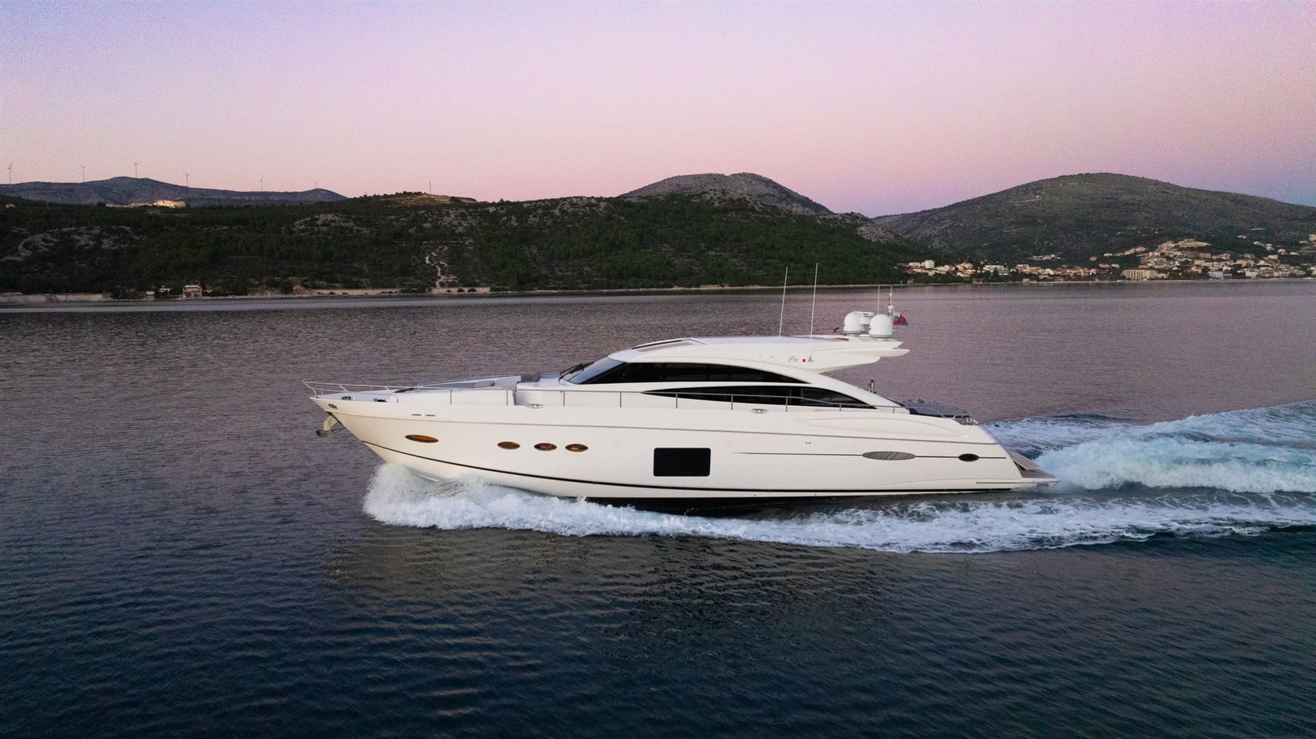 Princess Yachts V 72 - Main View Princess Yachts V 72 - Main View
