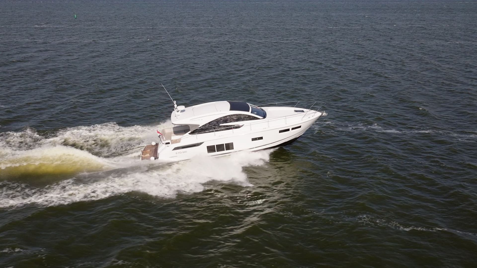 Fairline Targa 48 Gt - Deck View Fairline Targa 48 Gt - Deck View