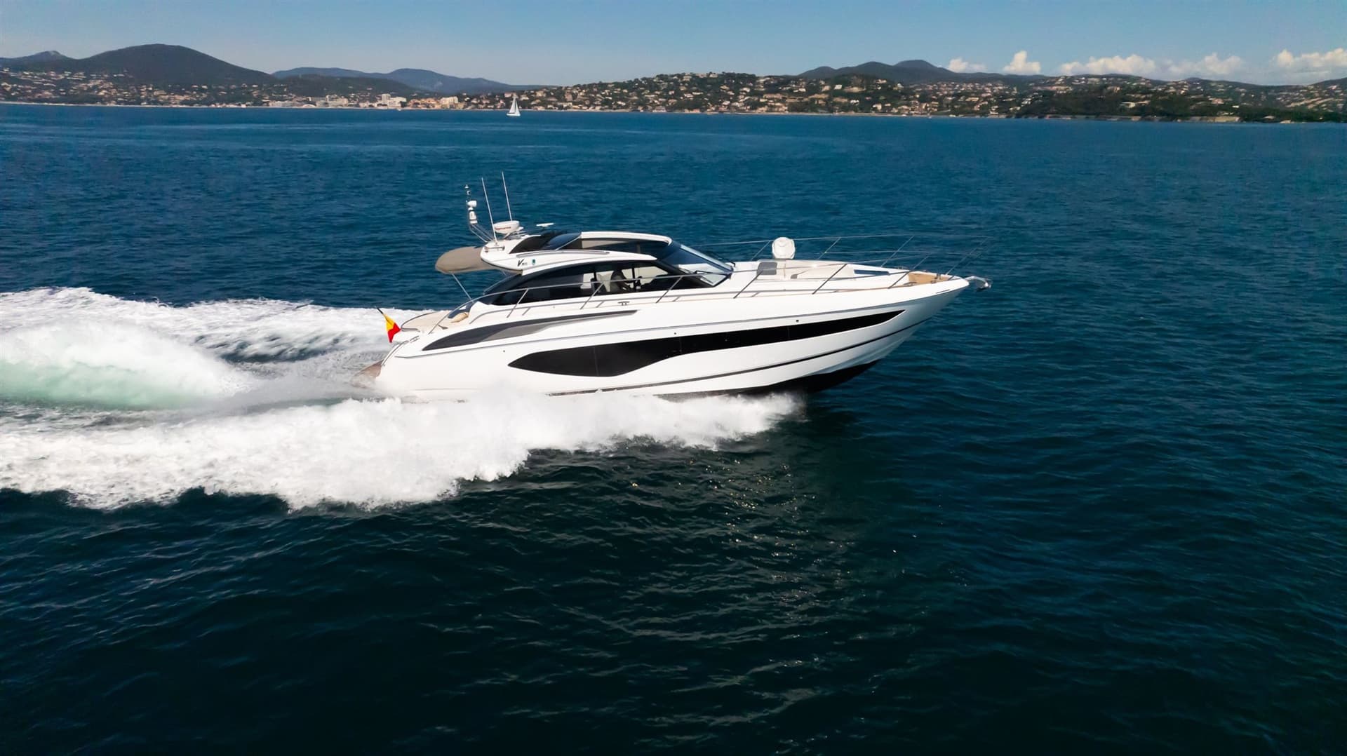 Princess Yachts V50 - Detail View 1 Princess Yachts V50 - Detail View 1