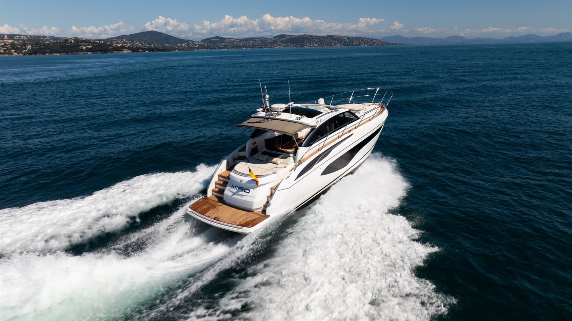 Princess Yachts V50 - Interior View Princess Yachts V50 - Interior View