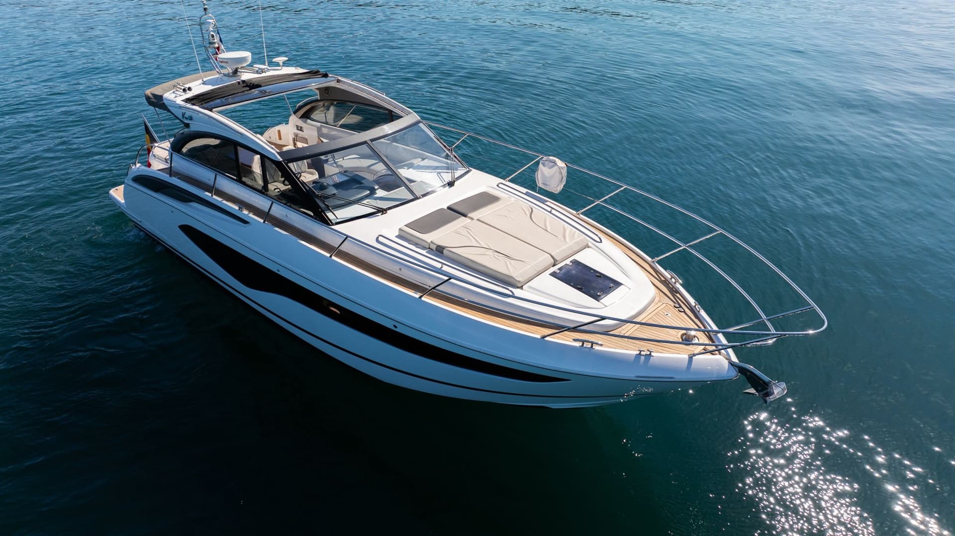 Princess Yachts V50 - Deck View Princess Yachts V50 - Deck View