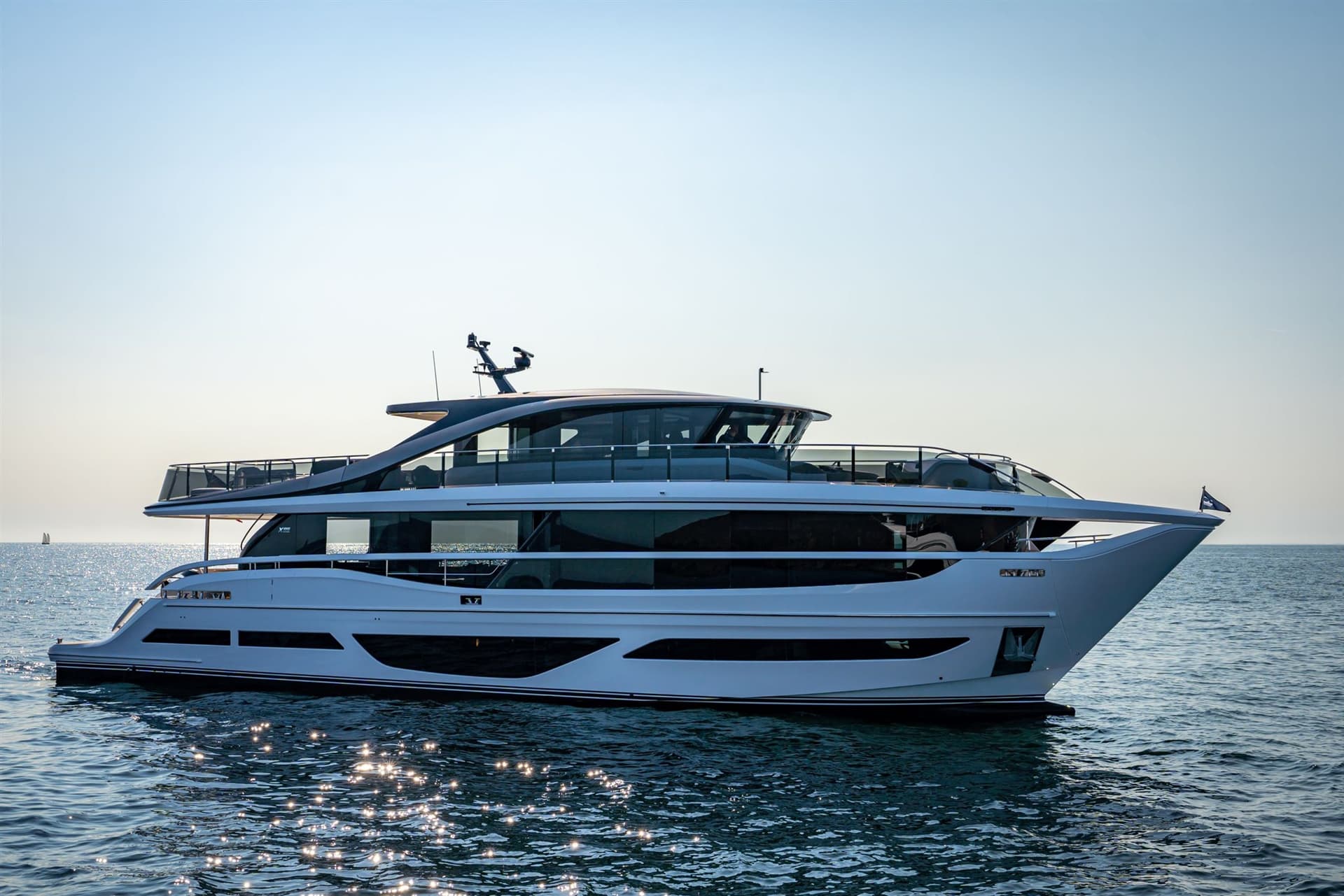 Princess Yachts X95 Vista used - detail 1