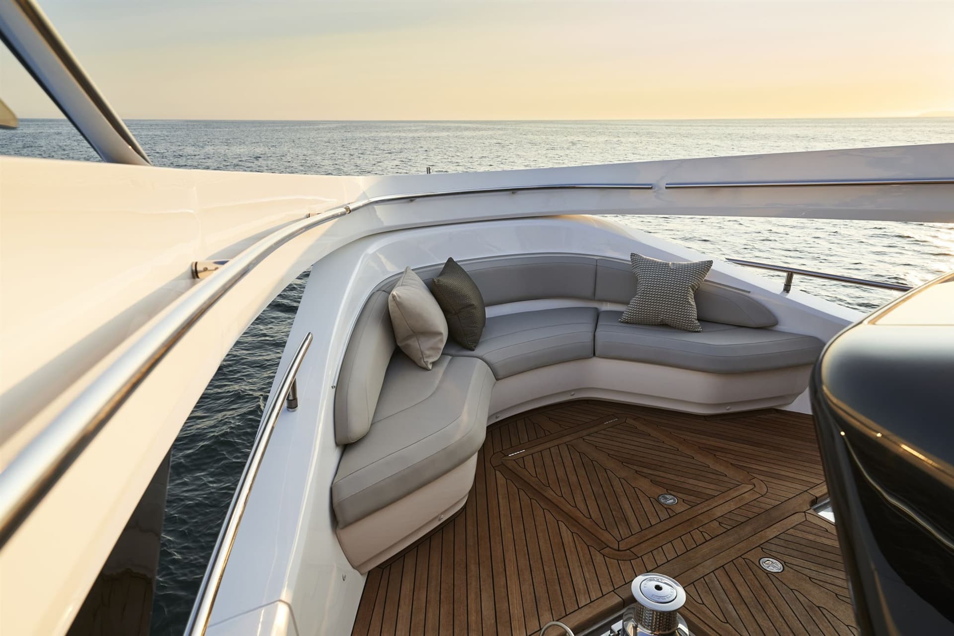 Princess Yachts X95 Vista used - detail 4