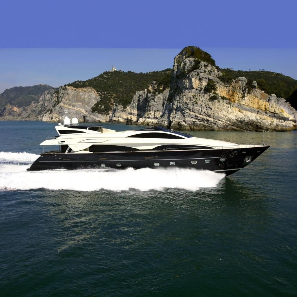 Riva 115 Athena - Main View Riva 115 Athena - Main View