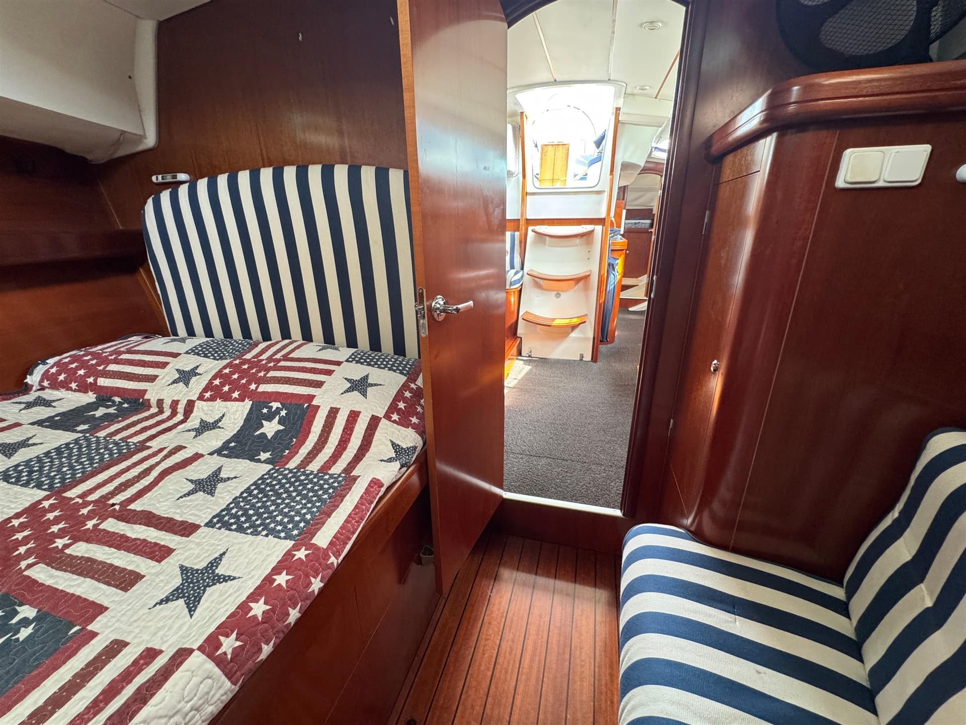 Beneteau Oceanis 40 CC usato - foto hero 24