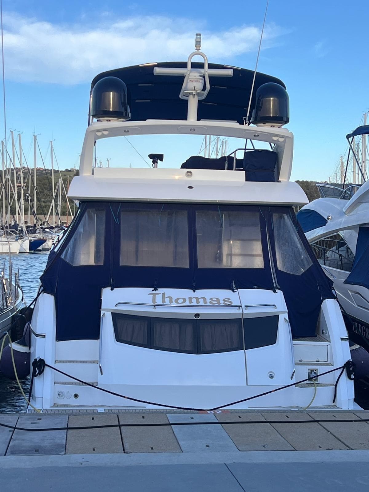 Sunseeker Manhattan 63 - Detail View 1 Sunseeker Manhattan 63 - Detail View 1