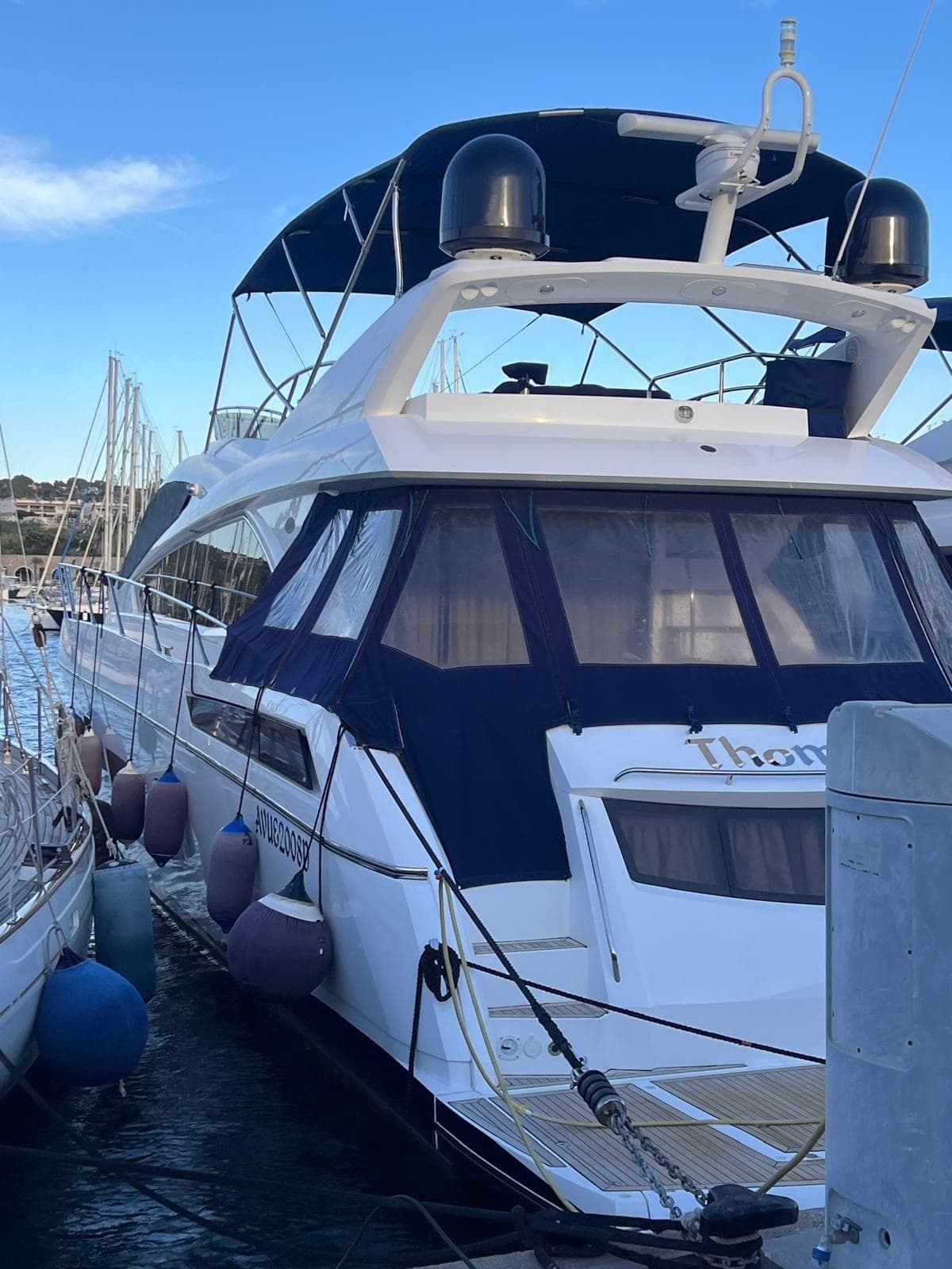 Sunseeker Manhattan 63 - Deck View Sunseeker Manhattan 63 - Deck View