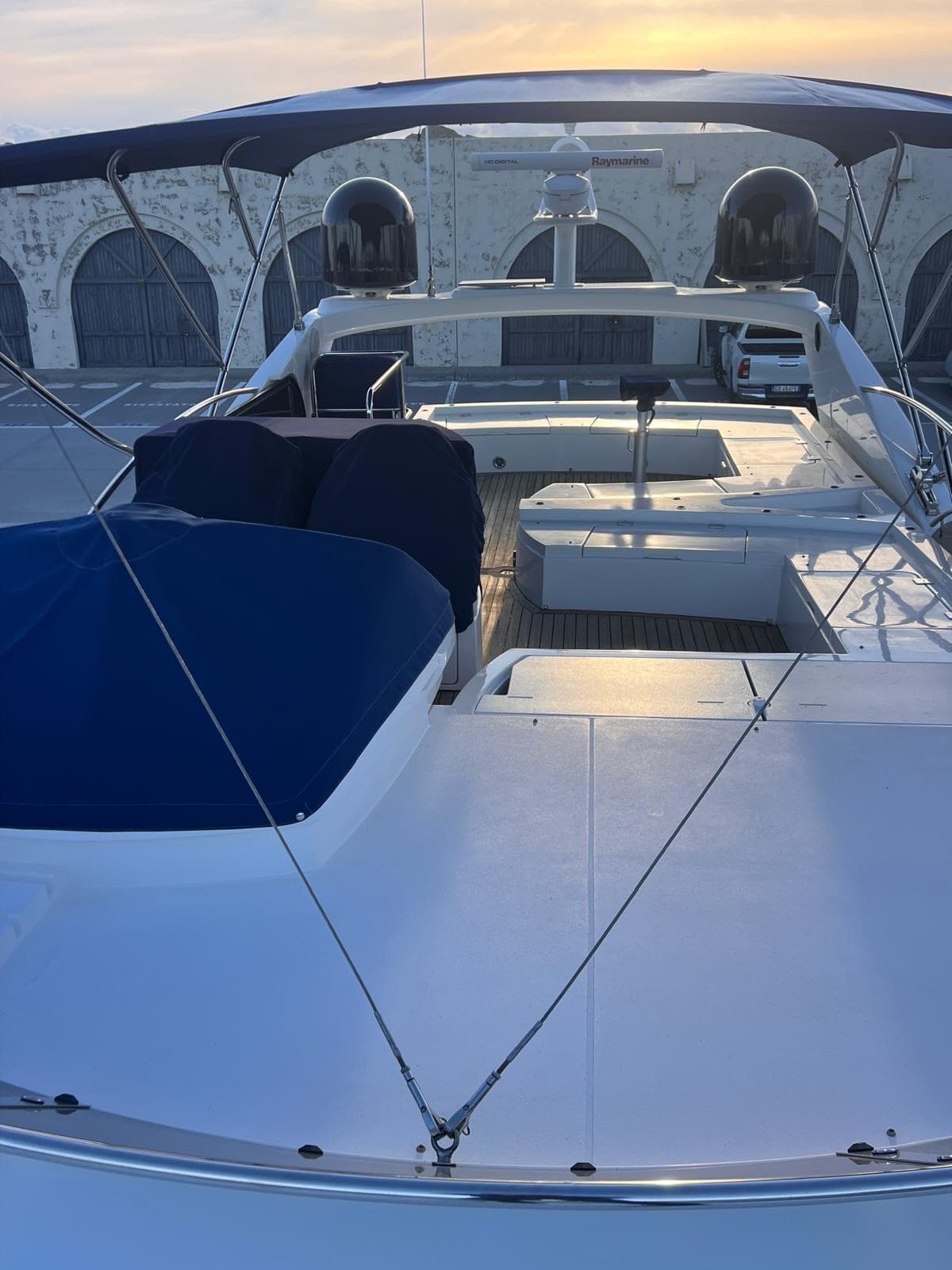 Sunseeker Manhattan 63 usato - foto hero 14
