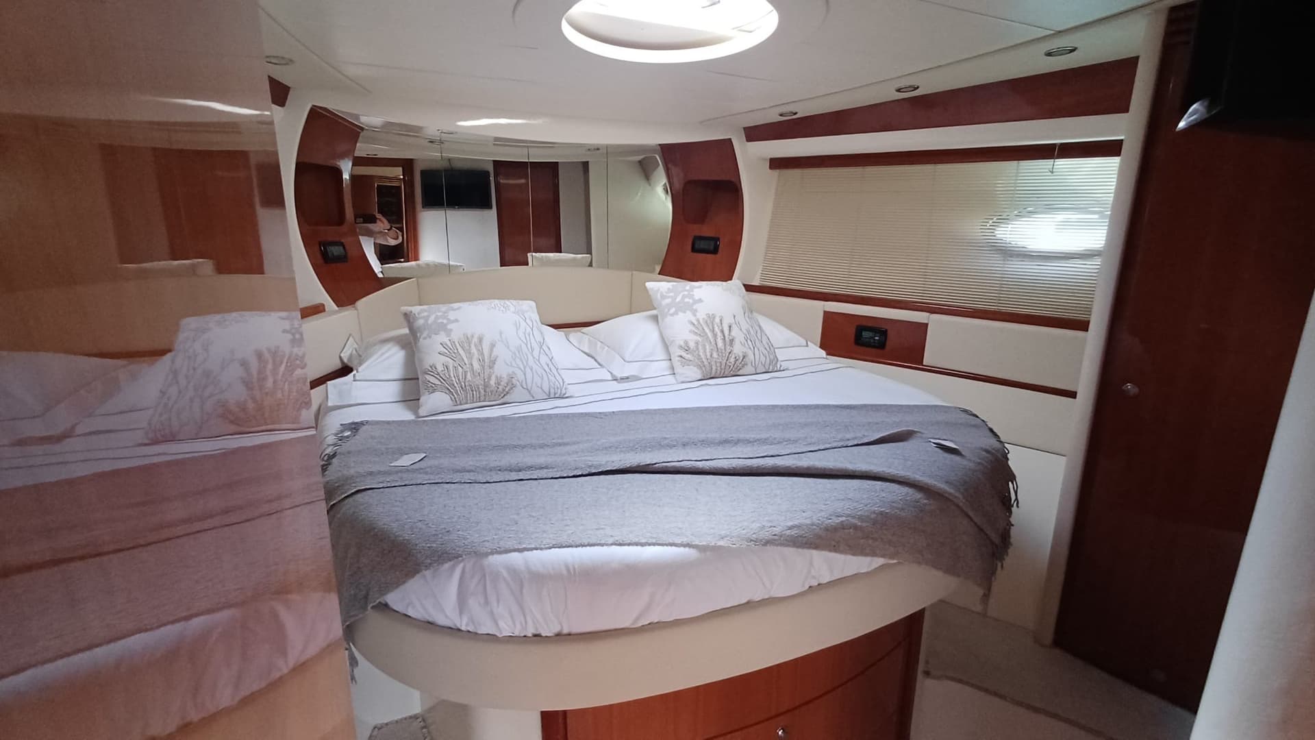 Pershing Pershing 50' usato - foto hero 14