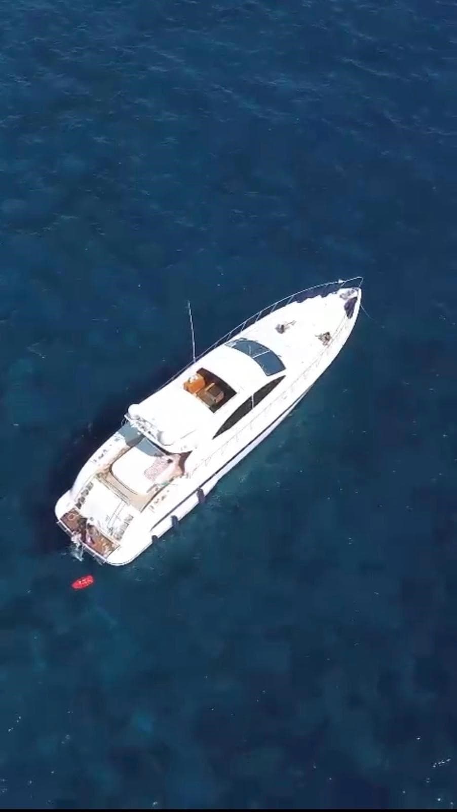 Overmarine 72 Open - Detail View 1 Overmarine 72 Open - Detail View 1