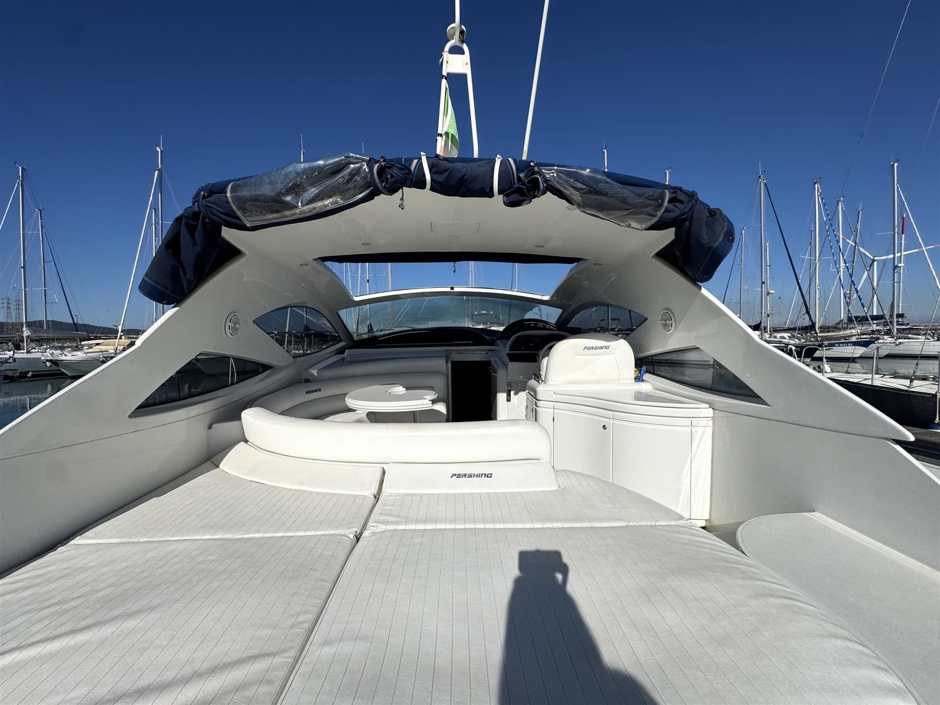 Pershing Pershing 43' - Detail View 1 Pershing Pershing 43' - Detail View 1