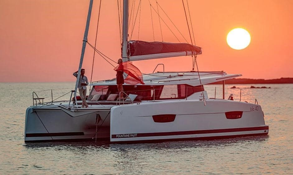 Fountaine Pajot Isla 40 - Main View Fountaine Pajot Isla 40 - Main View