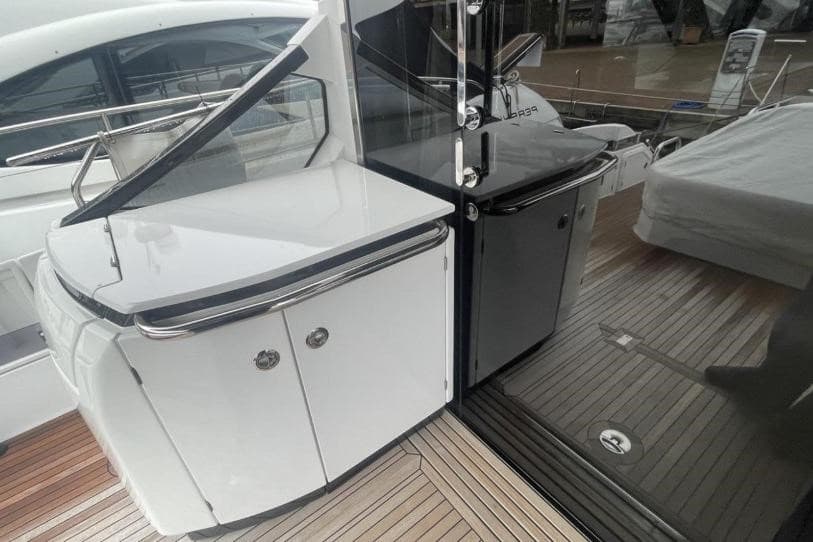 Azimut S6 - Interior View Azimut S6 - Interior View