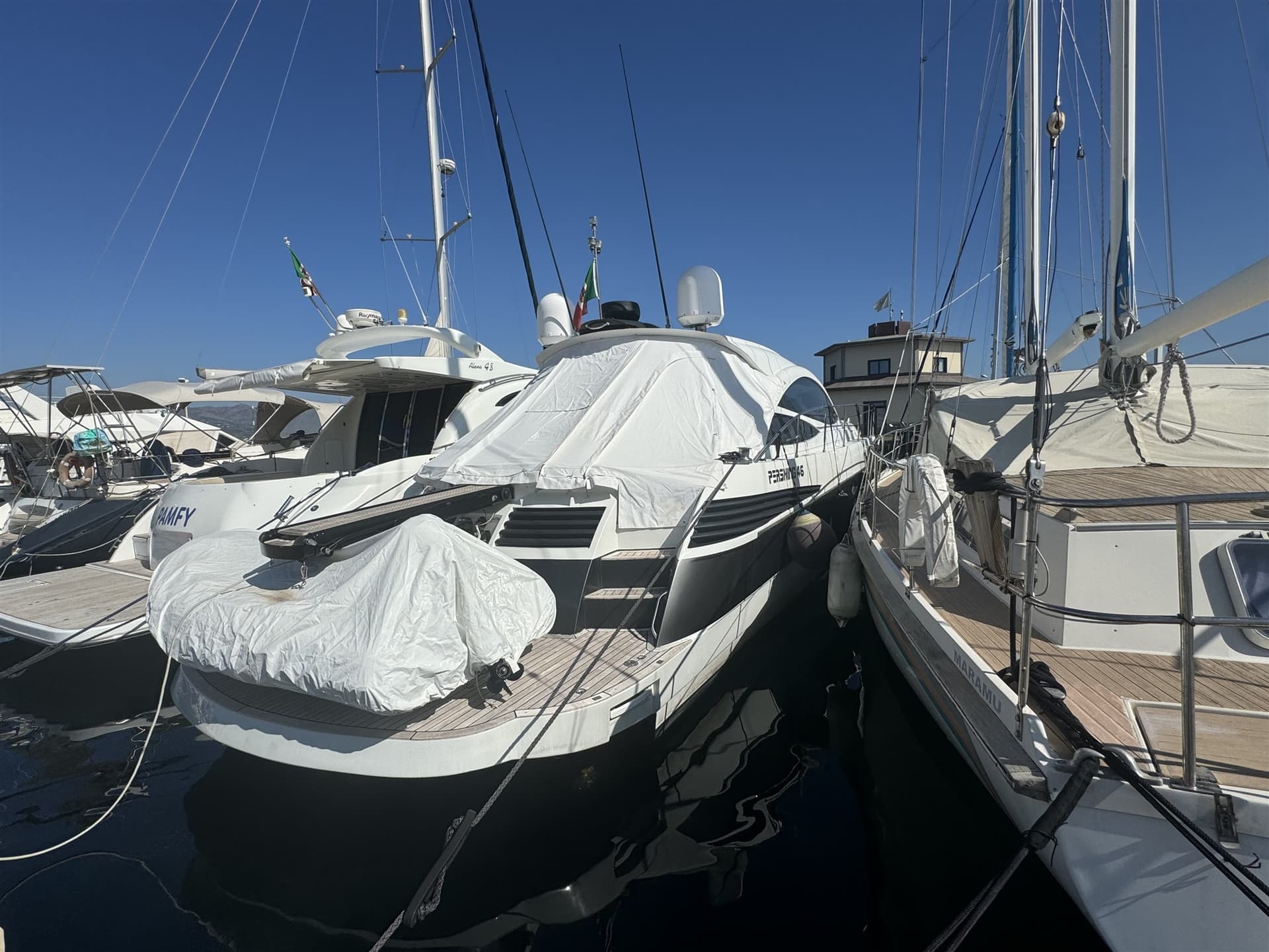 Pershing Pershing 46' - Interior View Pershing Pershing 46' - Interior View