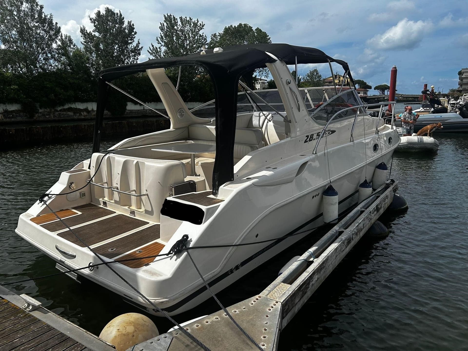 Manò Marine 28.50 Sport - Interior View Manò Marine 28.50 Sport - Interior View