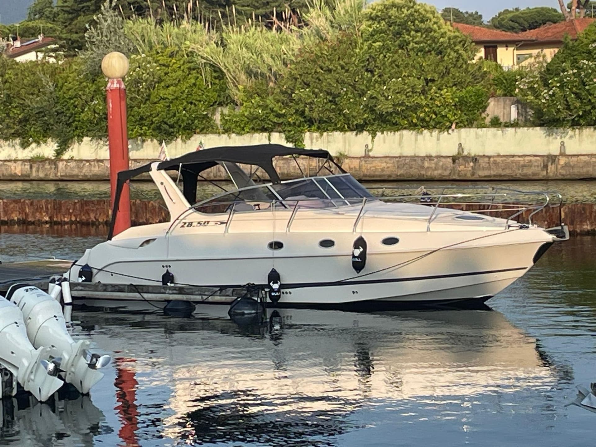 Manò Marine 28.50 Sport - Detail View 1 Manò Marine 28.50 Sport - Detail View 1