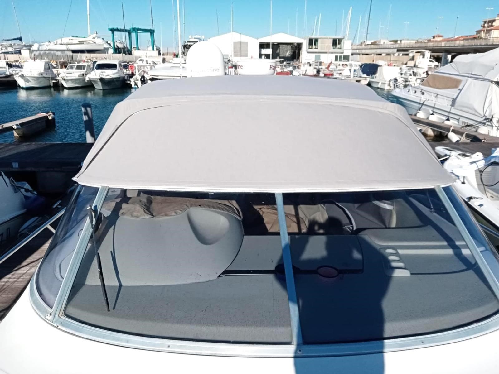 Cranchi Smeraldo 37 - Interior View Cranchi Smeraldo 37 - Interior View