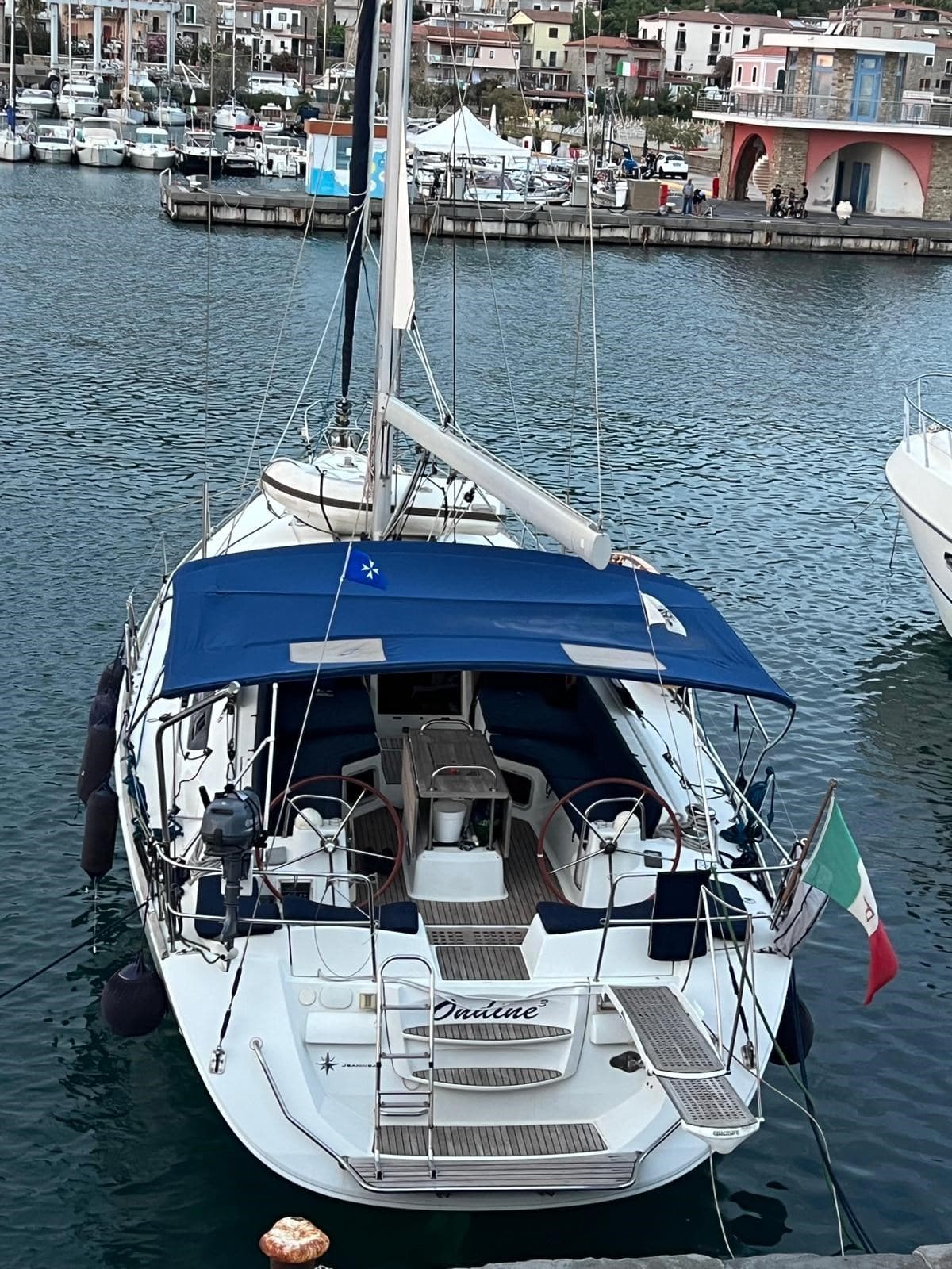 Jeanneau Jeanneau 53 - Deck View Jeanneau Jeanneau 53 - Deck View