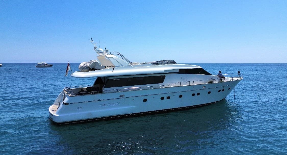 Sanlorenzo 82 - Deck View Sanlorenzo 82 - Deck View