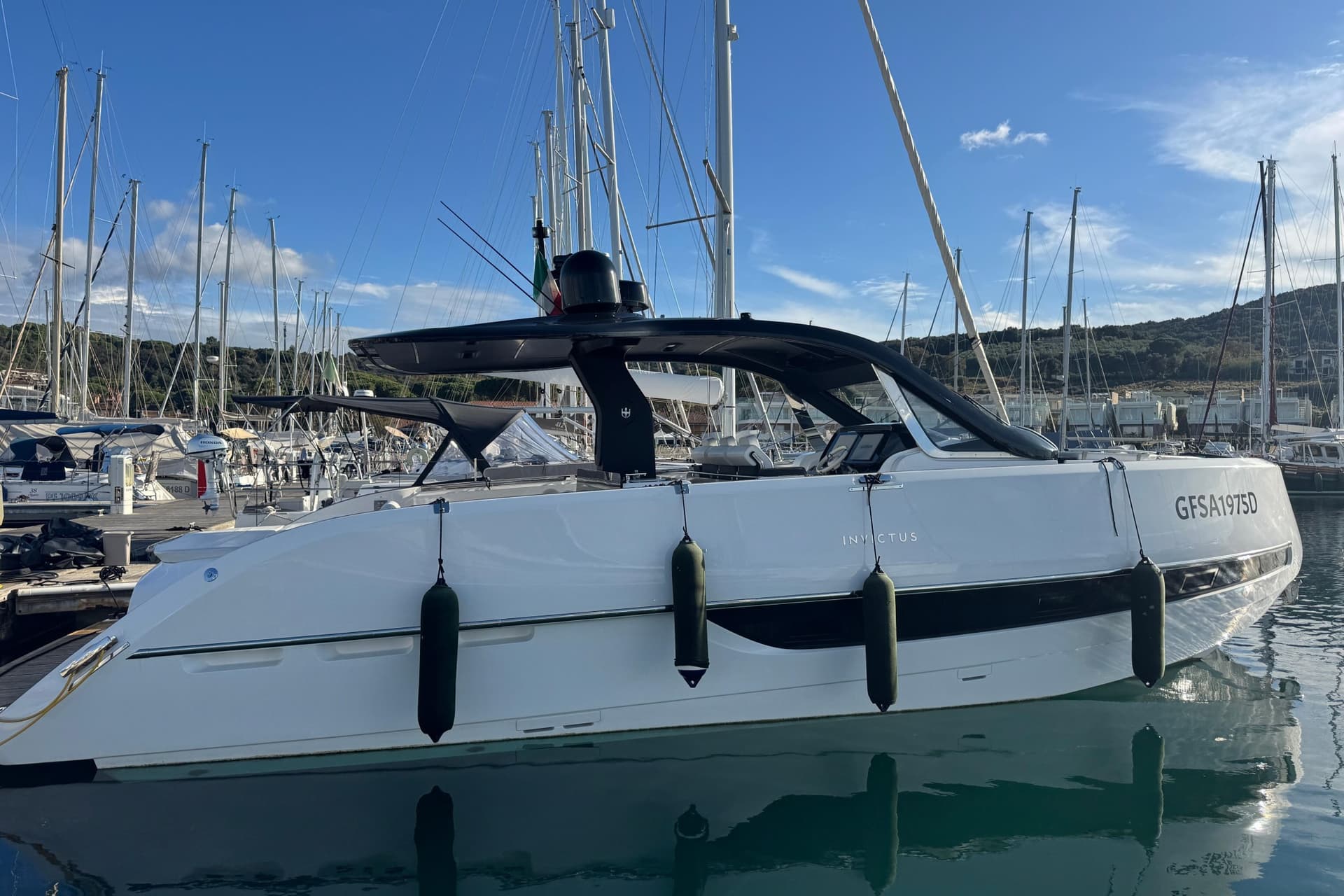 Invictus Tt420 - Main View Invictus Tt420 - Main View